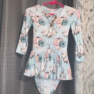 SOLDPosh peanut Jackie twirl 12-18 GUC